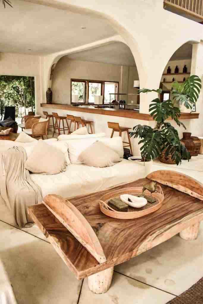 Modern dining area at Hotel Sages in Canggu, Bali, serving delicious cuisine with a focus on fresh, local ingredients in a chic setting.